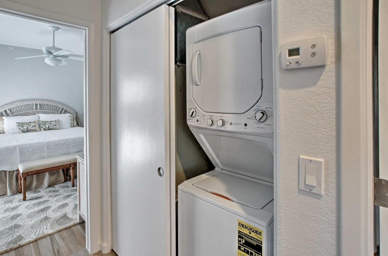 With Pool And Patio, 5 Mi To Old Town
