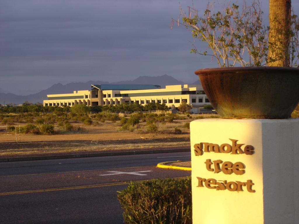 Hotel Smoketree And Bungalows Scottsdale