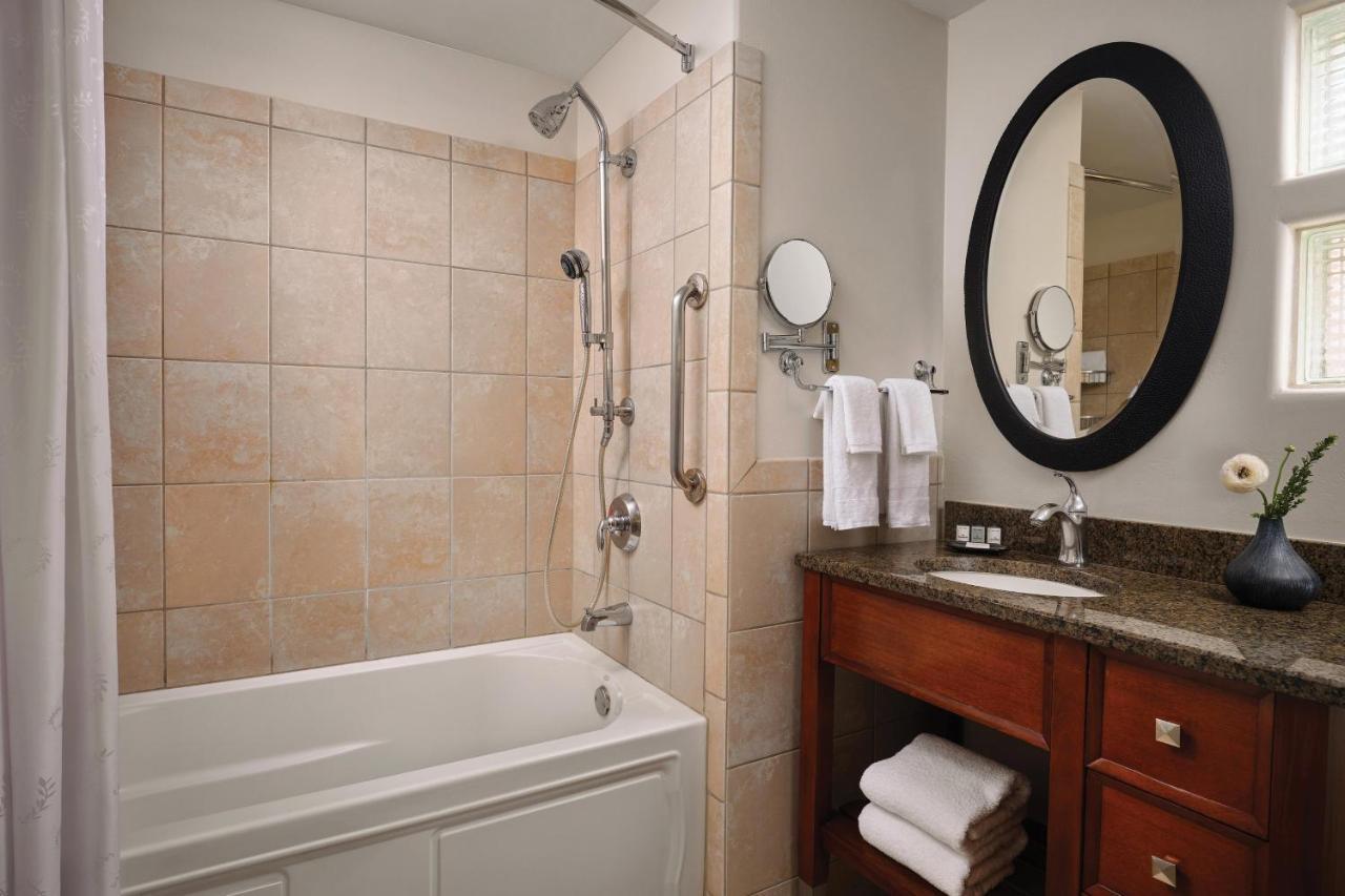 Resort Sheraton Desert Oasis Villas, 3*