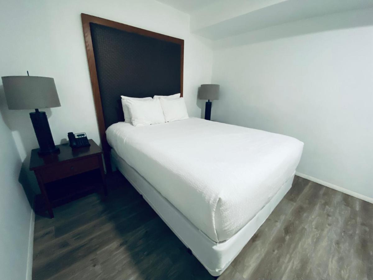 Western Papago & 3*