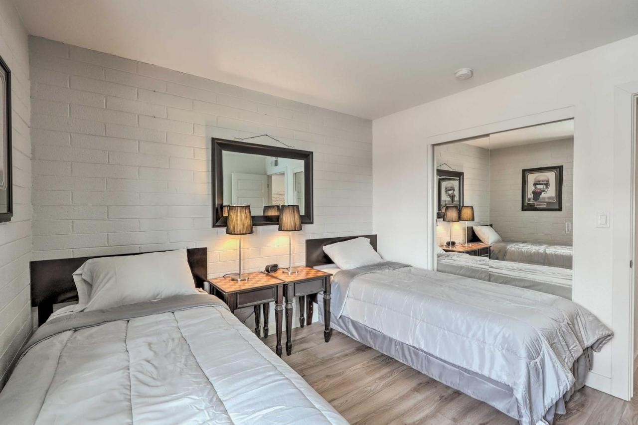 Holiday home Chic With Balcony, Walk To Old Town!