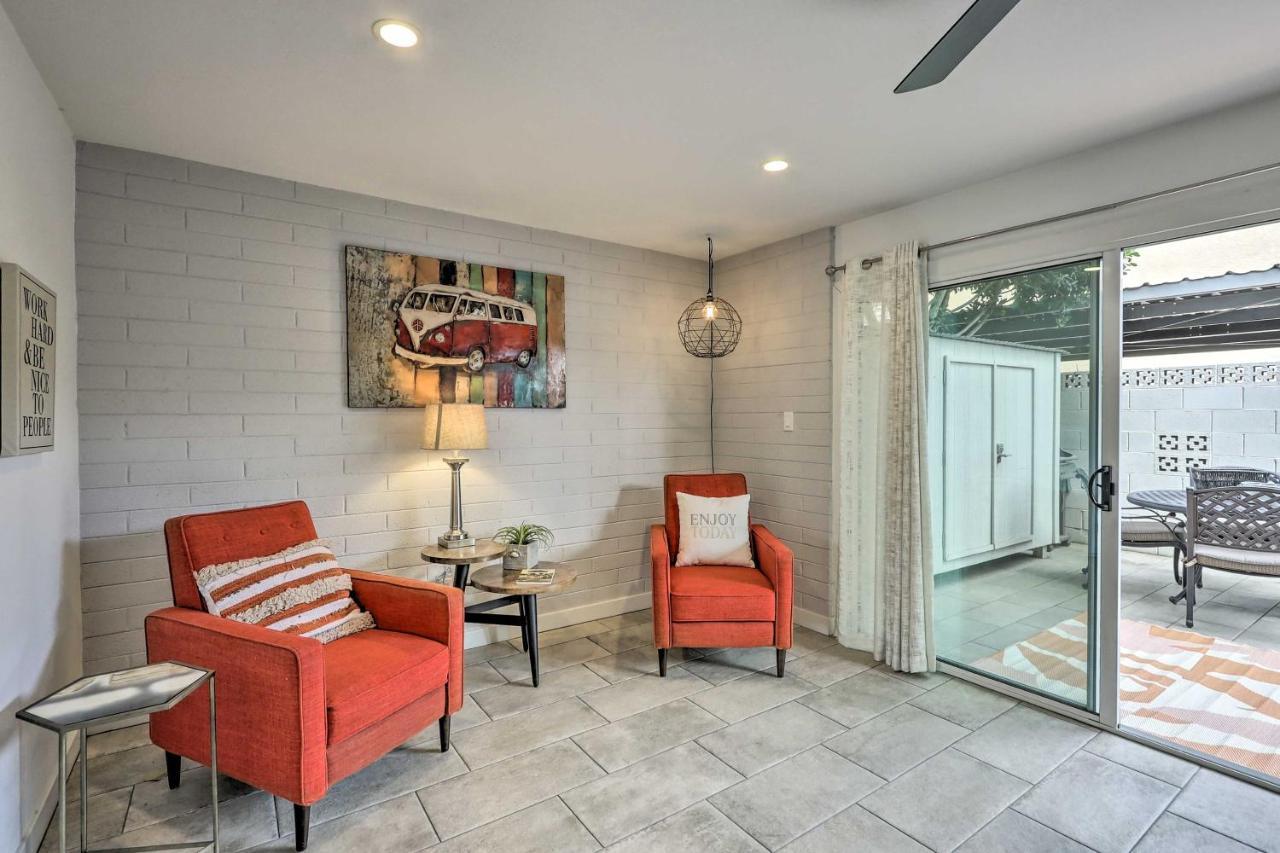 Chic With Balcony, Walk To Old Town! Holiday home Scottsdale