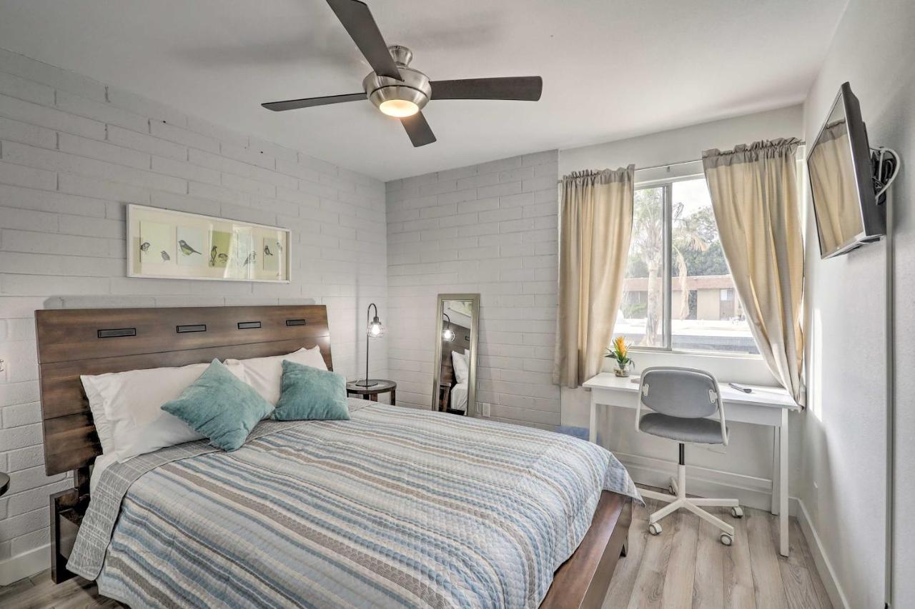 Holiday home Chic With Balcony, Walk To Old Town!