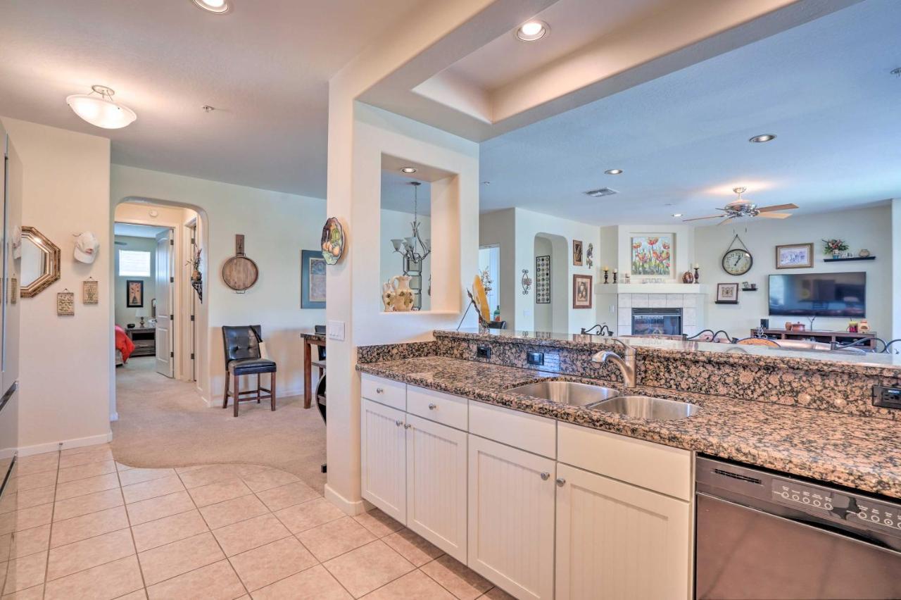 Apartment Serenity With Pool Access And Views! *