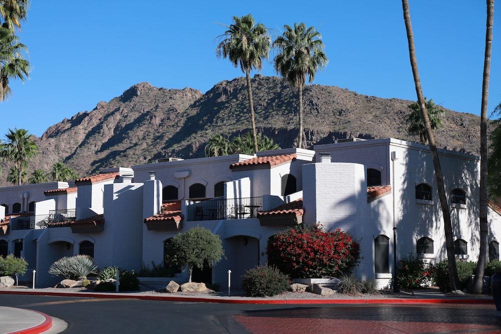 Camelback Resort 4*