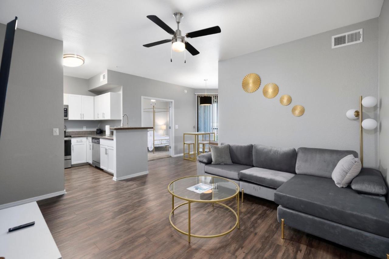 Luxury Mountain View 2br With Balcony Located In Apartamento