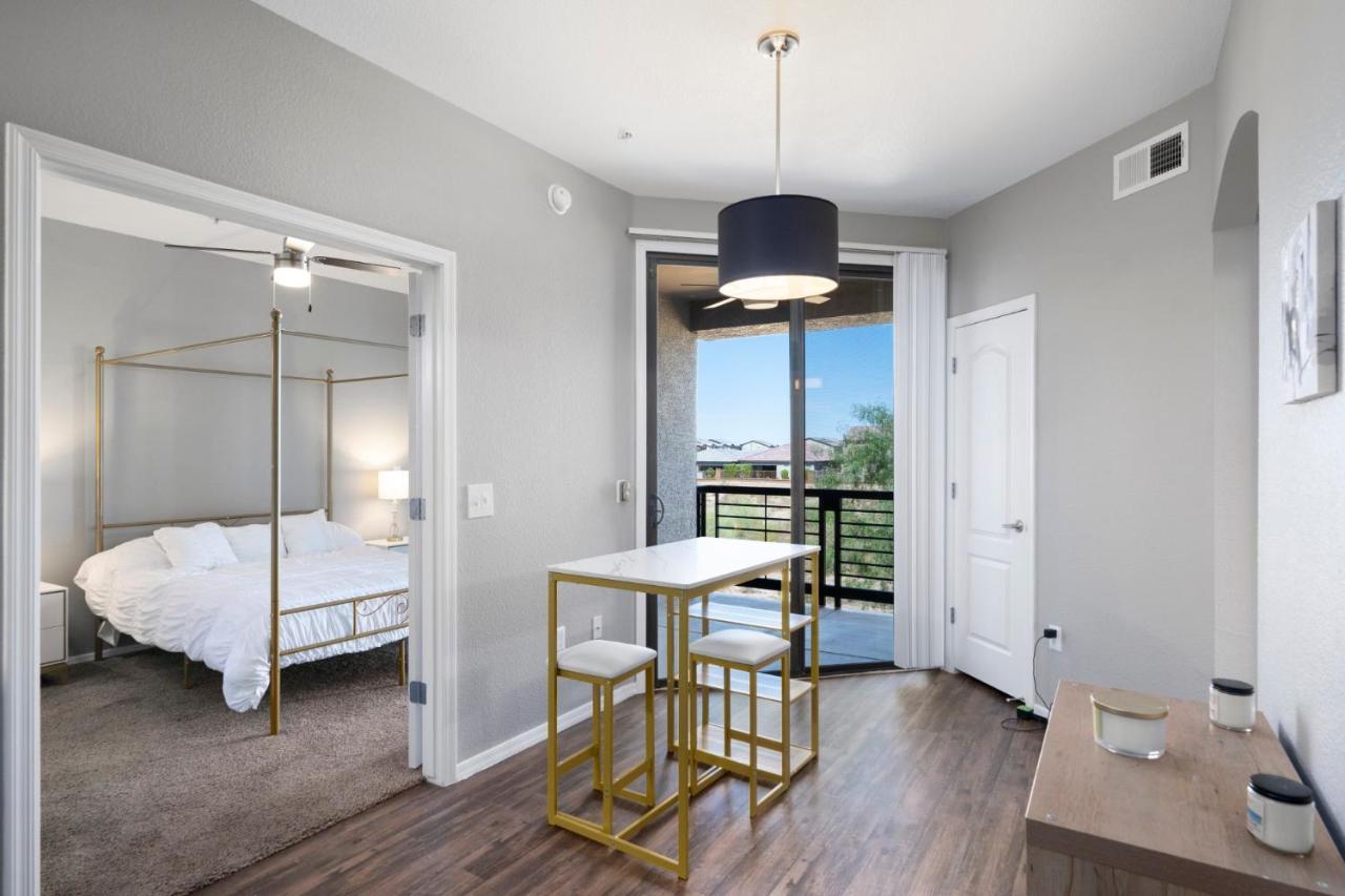 Luxury Mountain View 2br With Balcony Located In Apartamento
