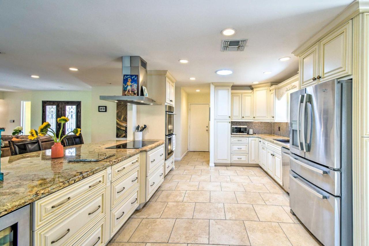 Oasis With Private Pool And Hot Tub! Holiday home *