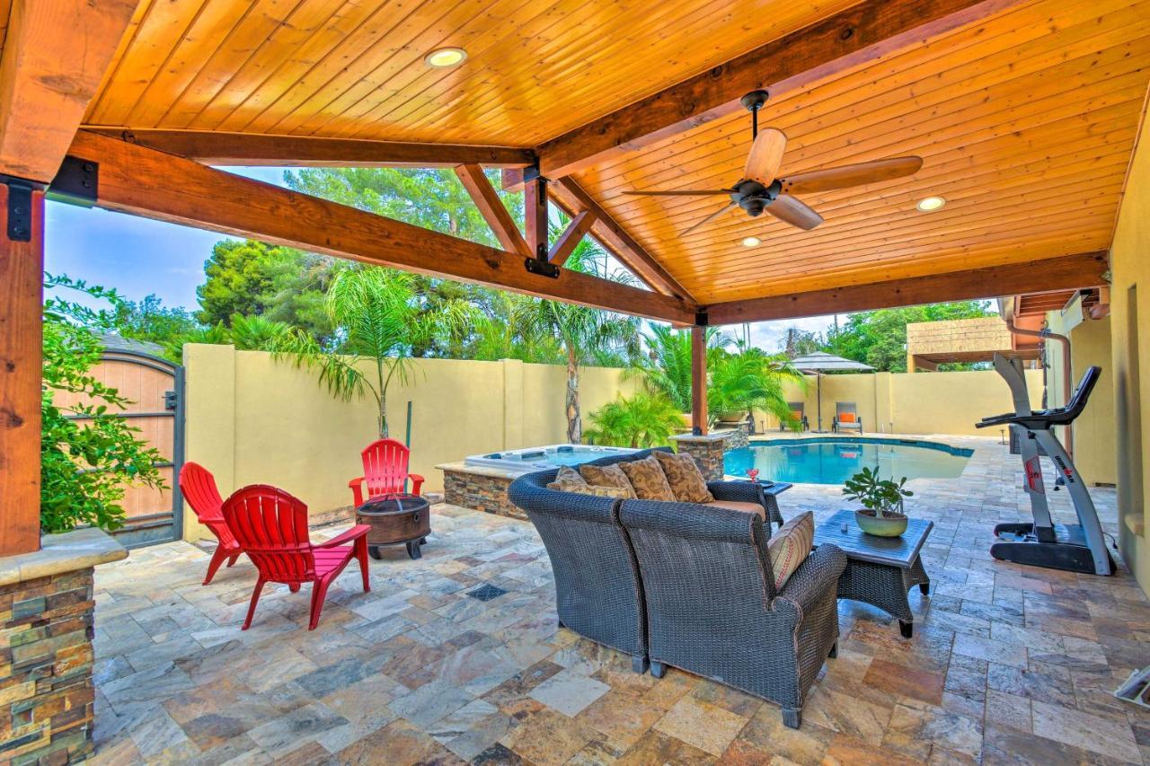 Holiday home Oasis With Private Pool And Hot Tub! *