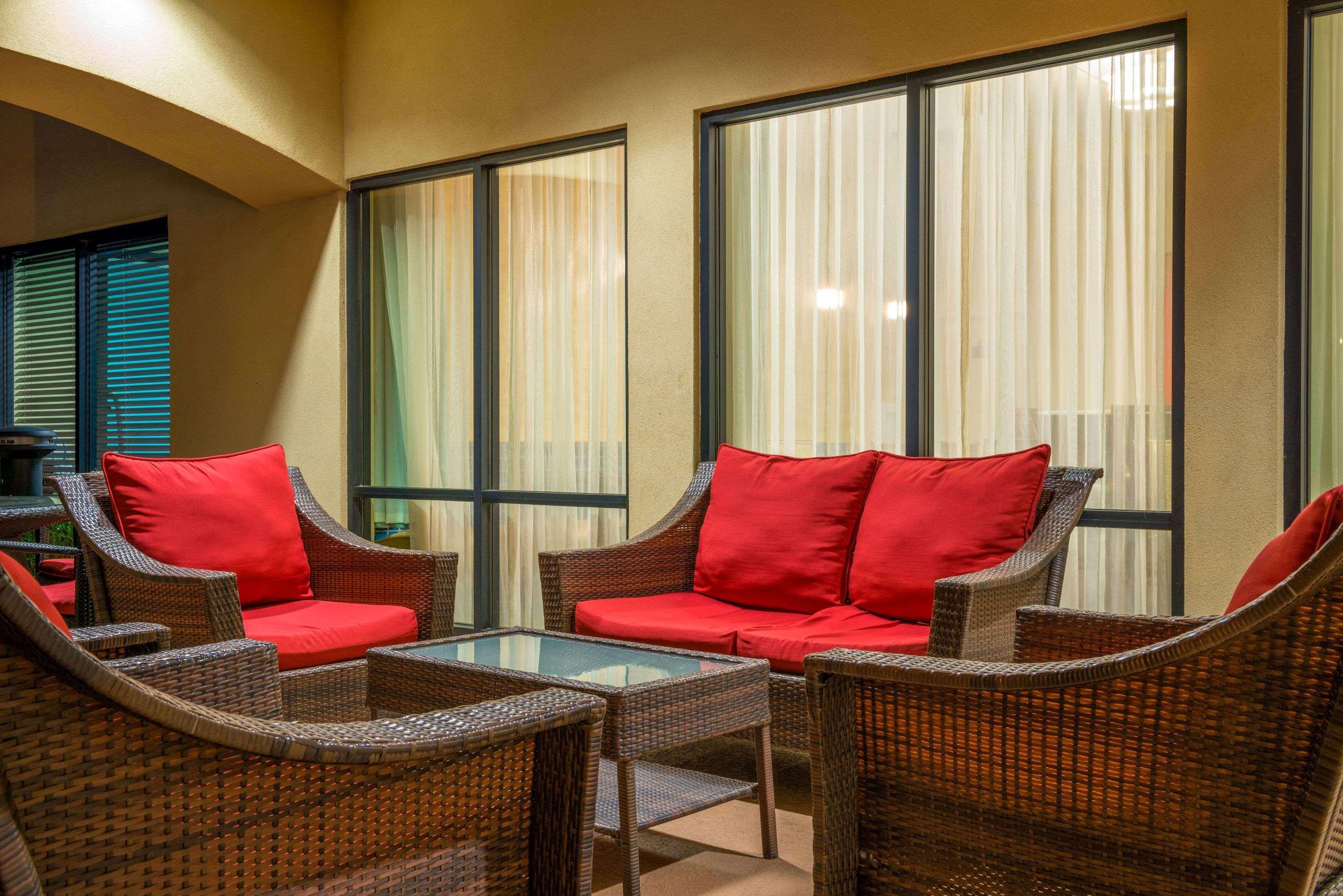 Independence 47 Hotel 2*