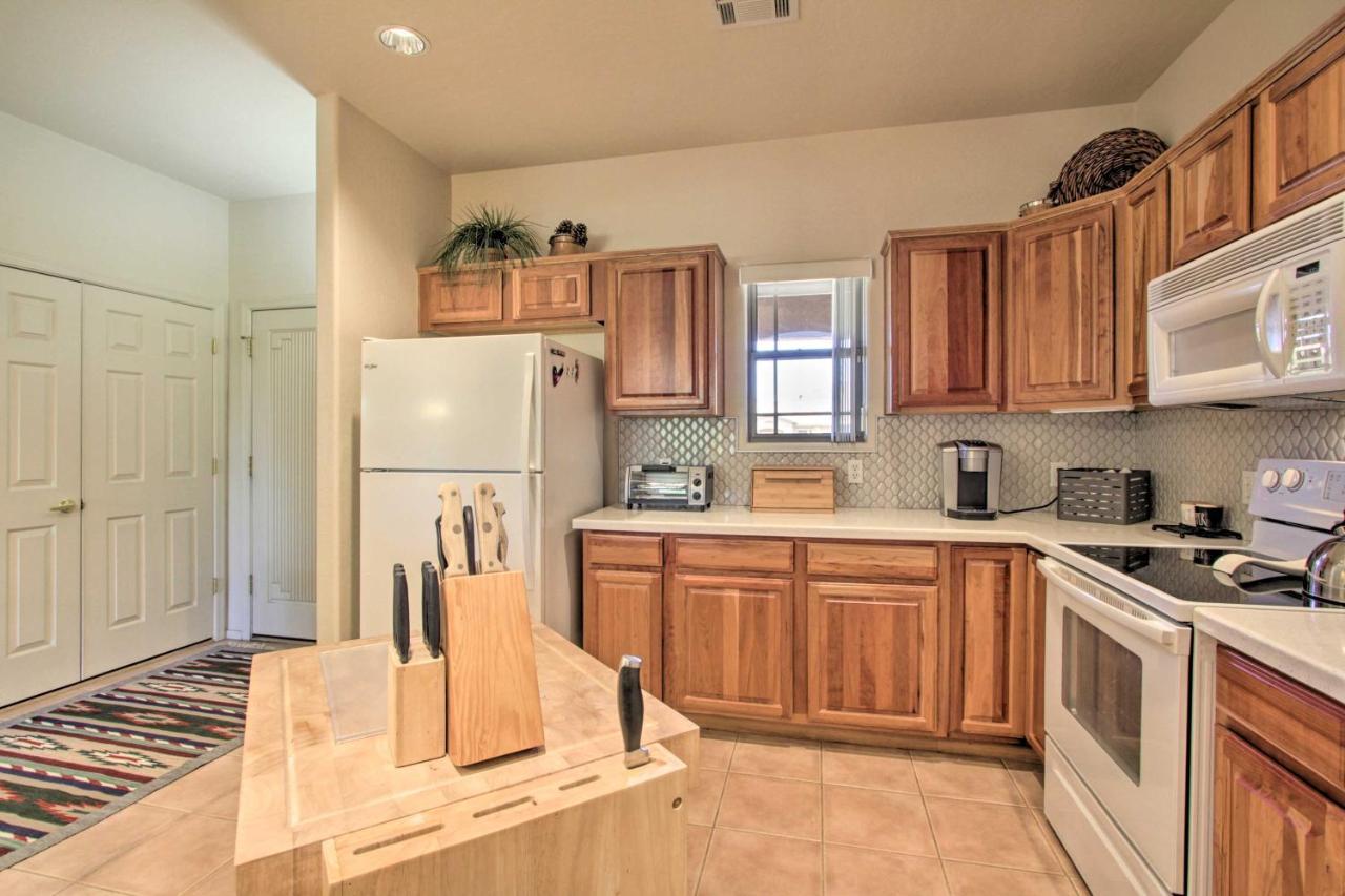 Apartment With Balcony And Amenities! *