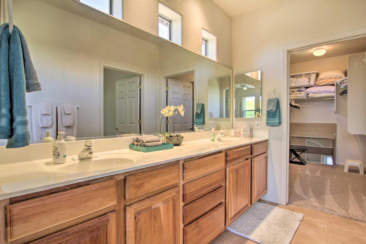 With Balcony And Amenities!