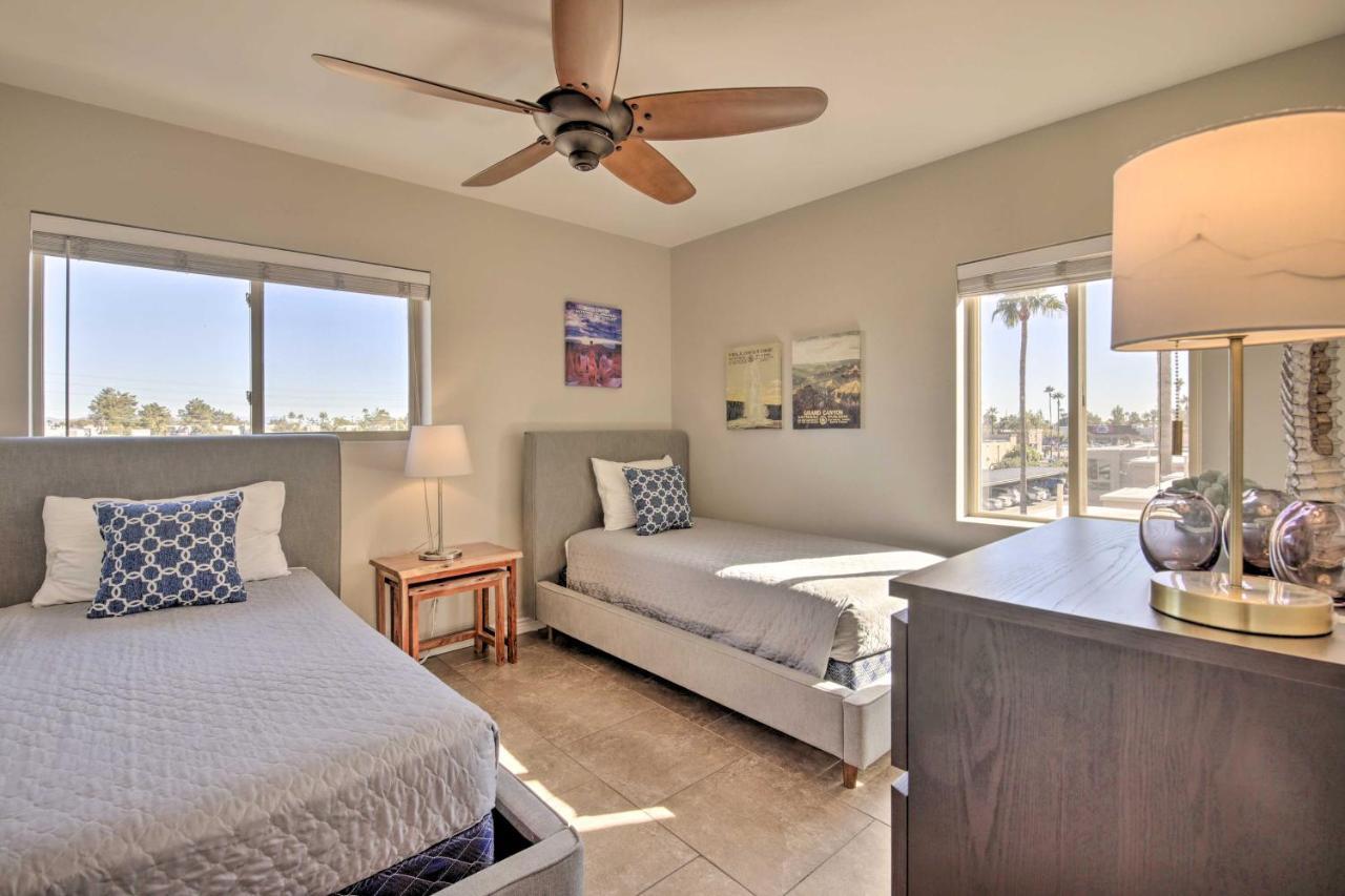With Golf Course And Mountain Views! Apartment