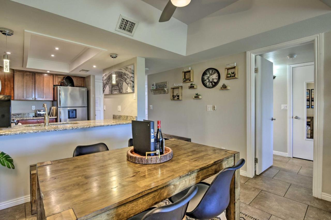 With Golf Course And Mountain Views! *