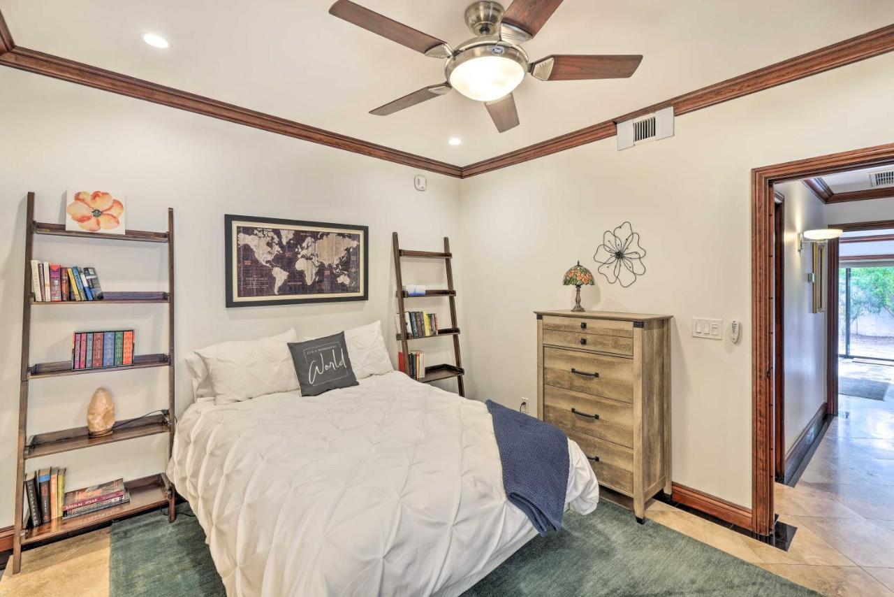 Townhouse With Pool Access!