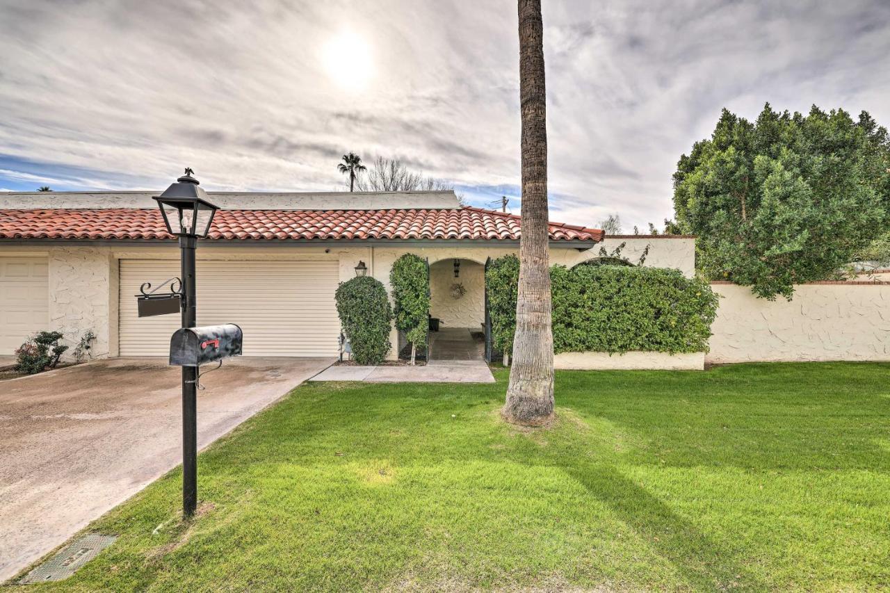 Townhouse With Pool Access! Holiday home