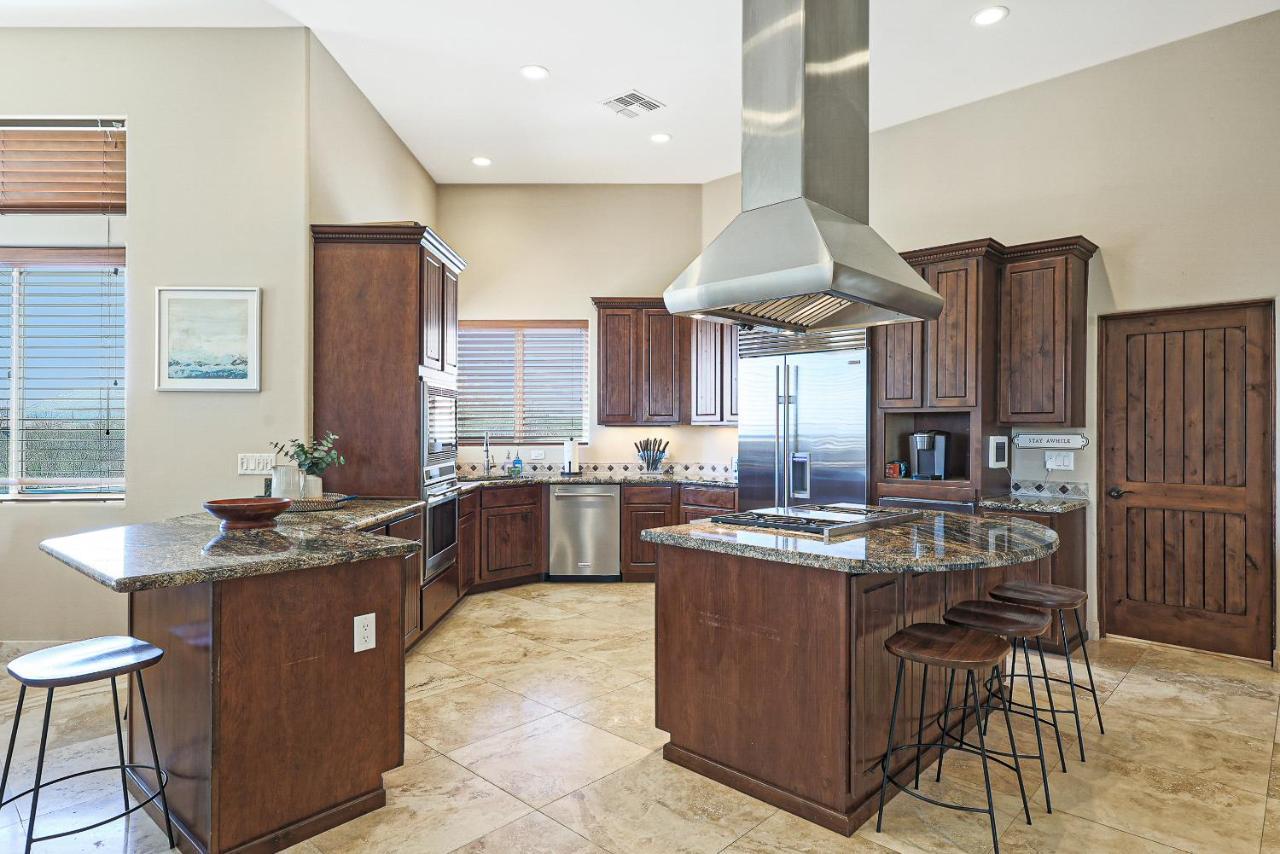 Luxury Estate, Sleeps 24, Sonoran By Homestakes Pousada *