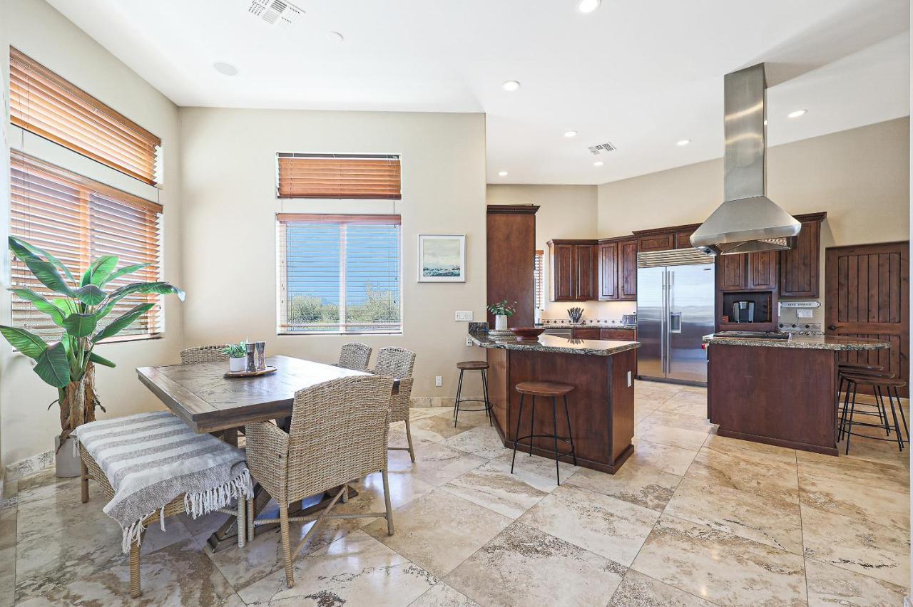 Luxury Estate, Sleeps 24, Sonoran By Homestakes Scottsdale