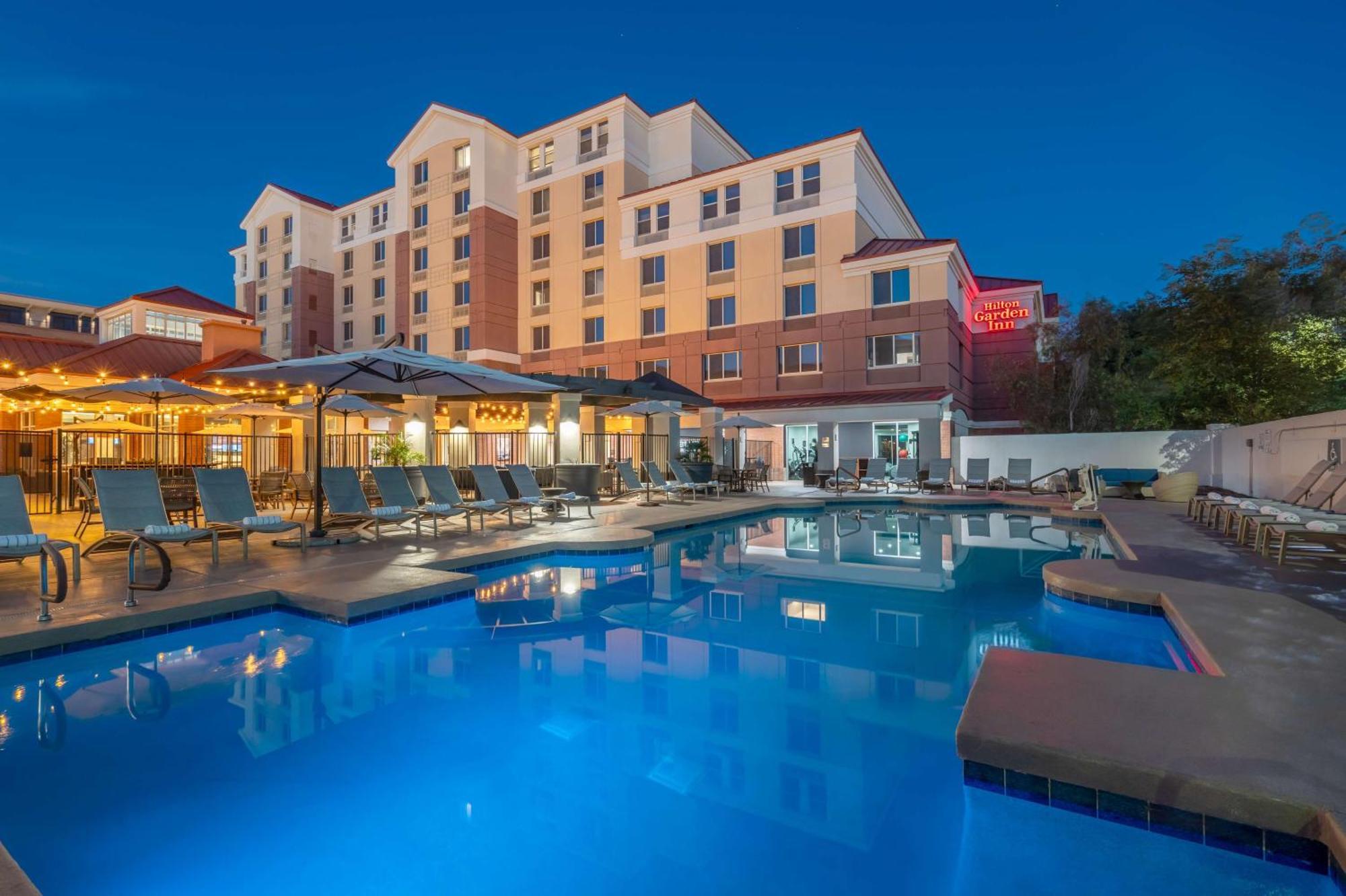Hilton Garden Old Town Hotel 3*