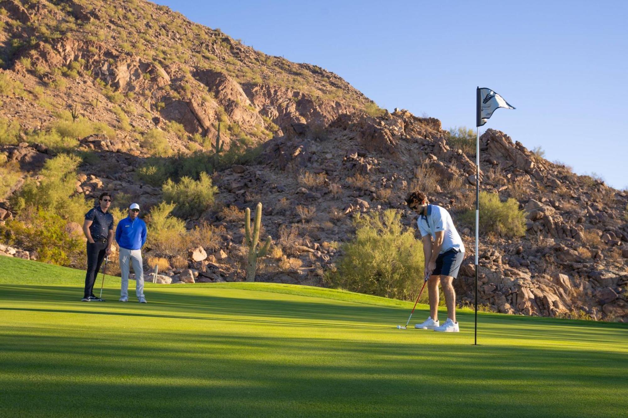 Resort The Phoenician, A Luxury Collection Resort,