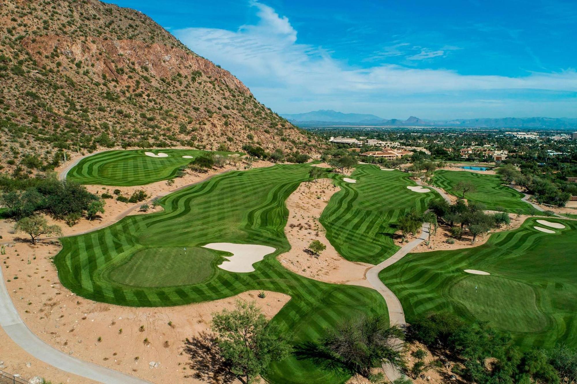 Resort The Phoenician, A Luxury Collection Resort,