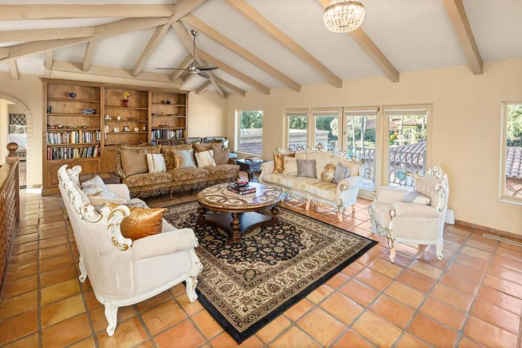 Pousada Ethereal Corner Ritz Carlton Grand Estate Golf Mountains Jacuzzi Sauna Theater Gym