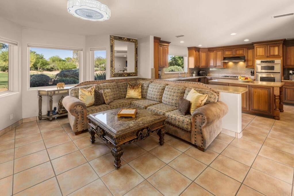 Ethereal Corner Ritz Carlton Grand Estate Golf Mountains Jacuzzi Sauna Theater Gym