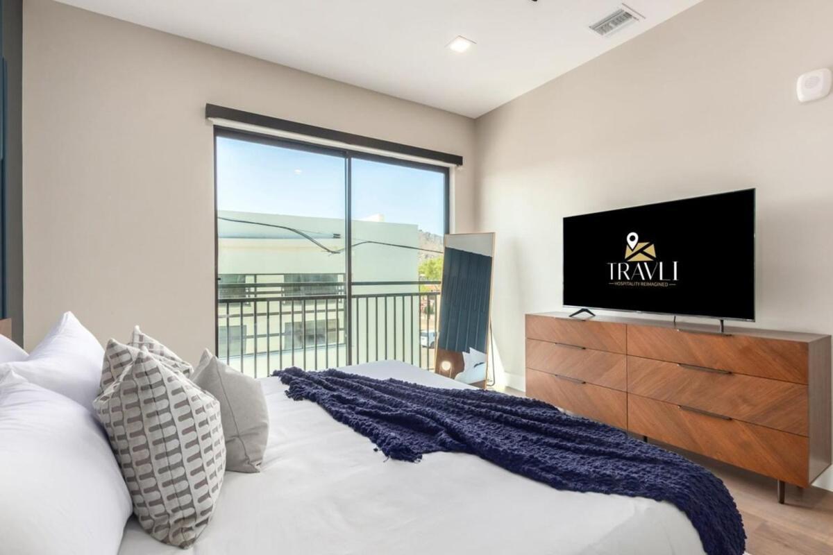 The Lux At Craftsman - Old Town Penthouse 2 Holiday home