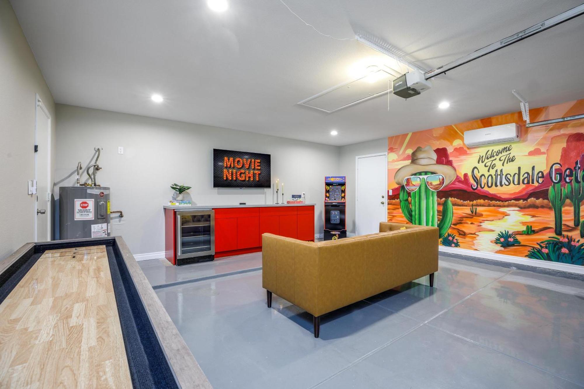 Prime Location, Heated Pool, Hot Tub, Game Room, *