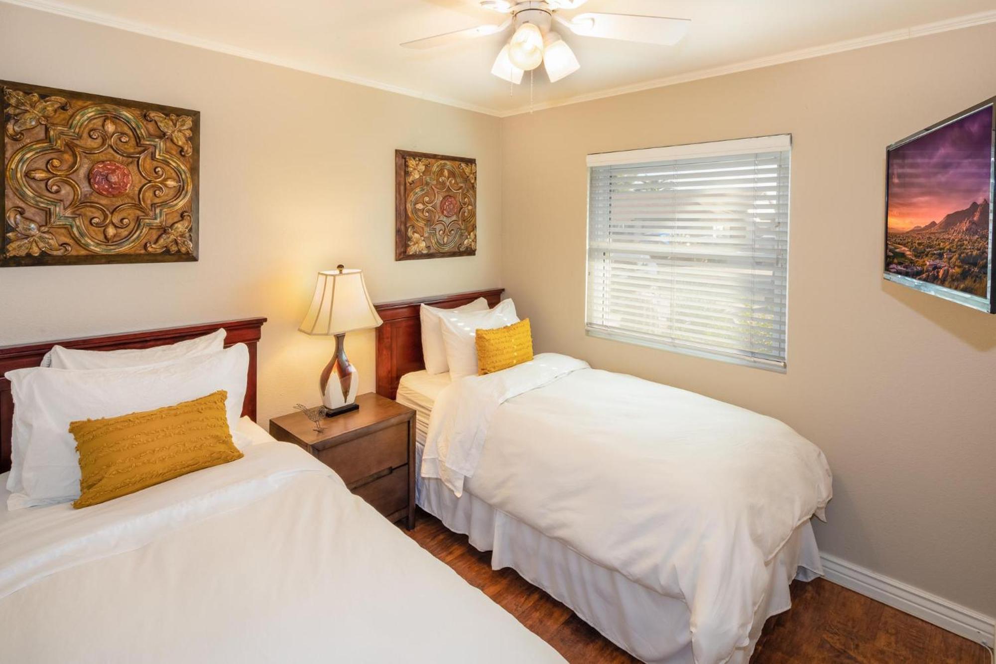 Prime Location, Heated Pool, Hot Tub, Game Room, Holiday home Scottsdale