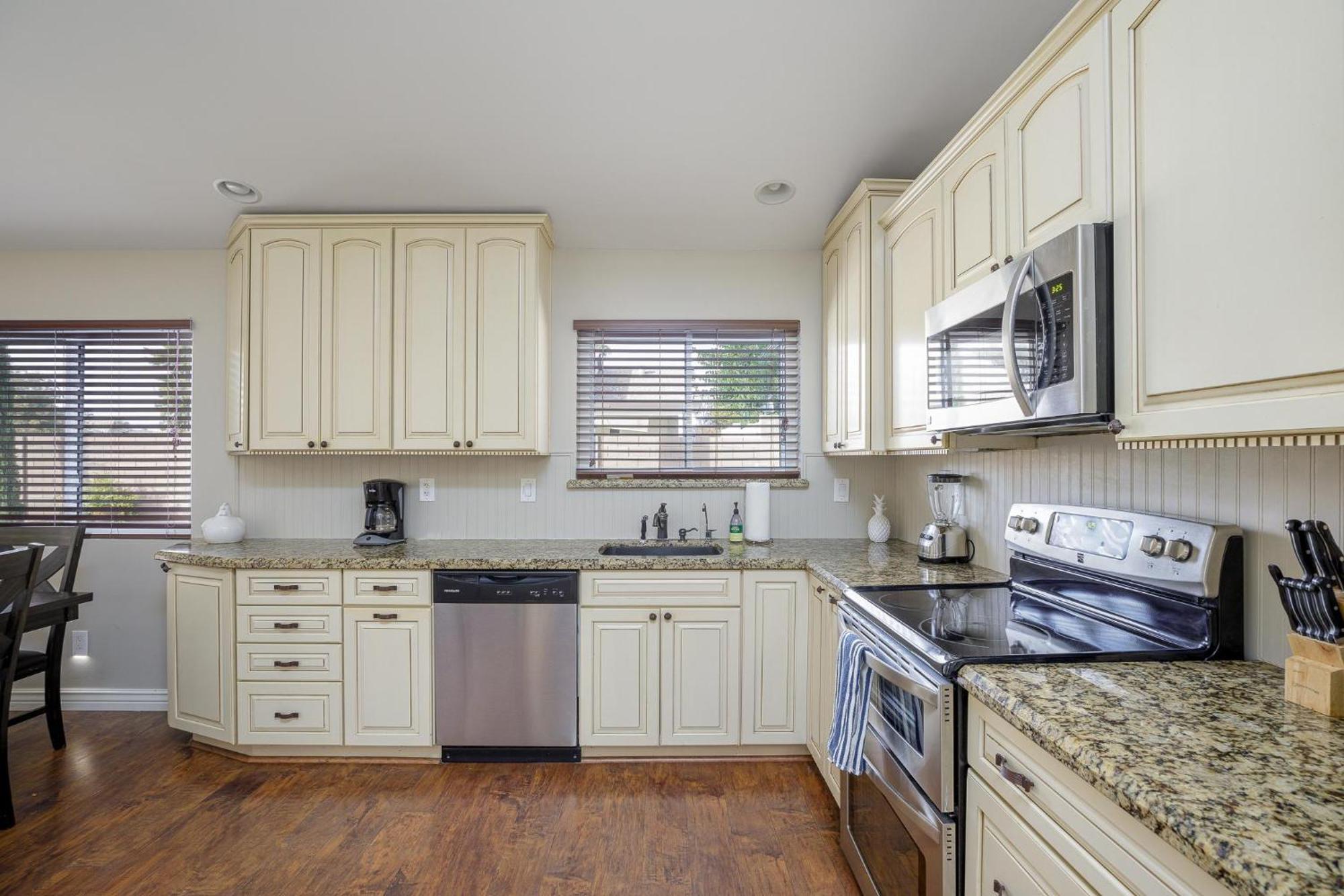 Prime Location, Heated Pool, Hot Tub, Game Room,