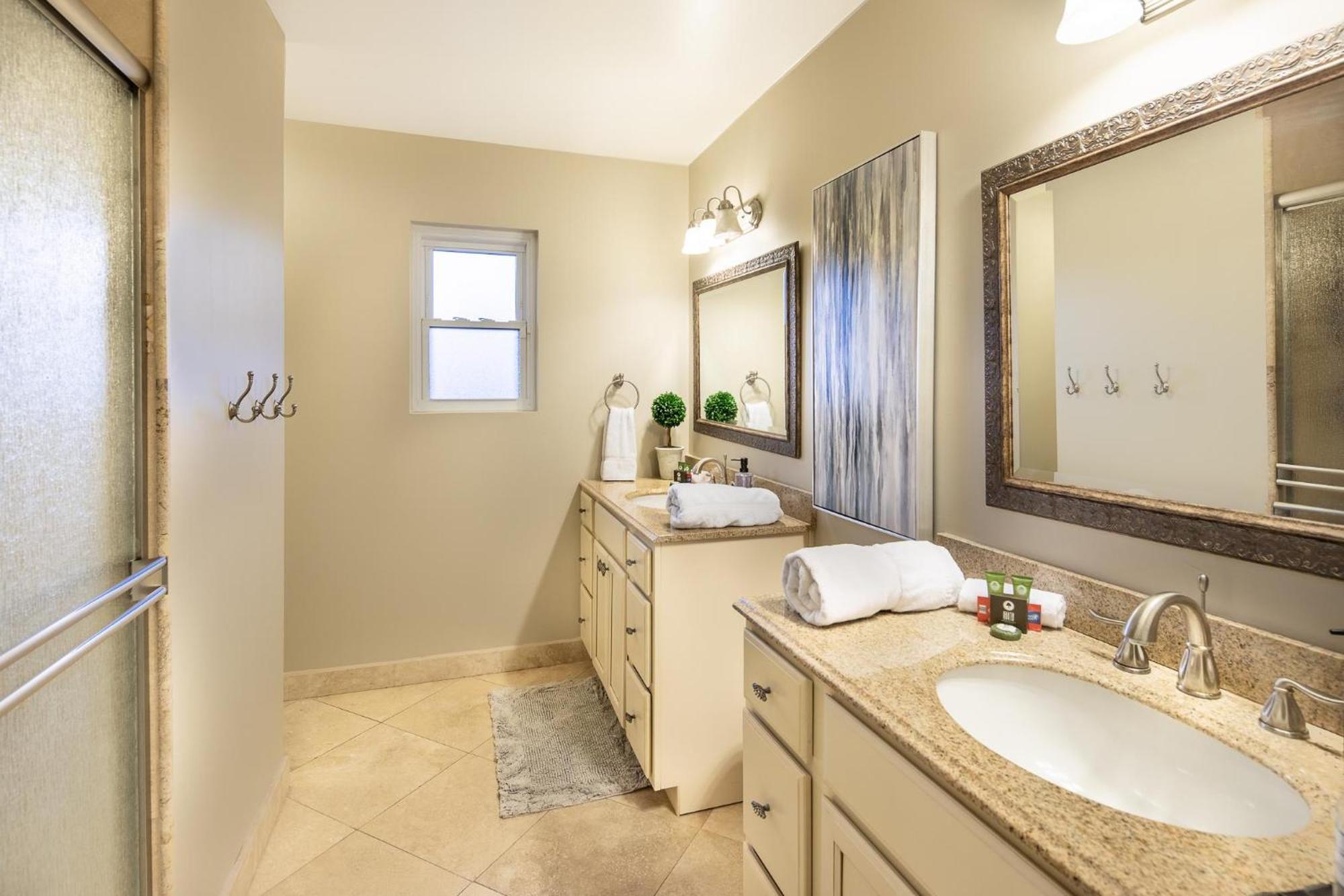 Prime Location, Heated Pool, Hot Tub, Game Room, Holiday home Scottsdale