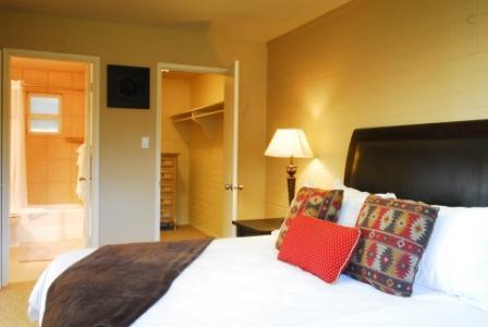 Smoketree And Bungalows Hotel 3*