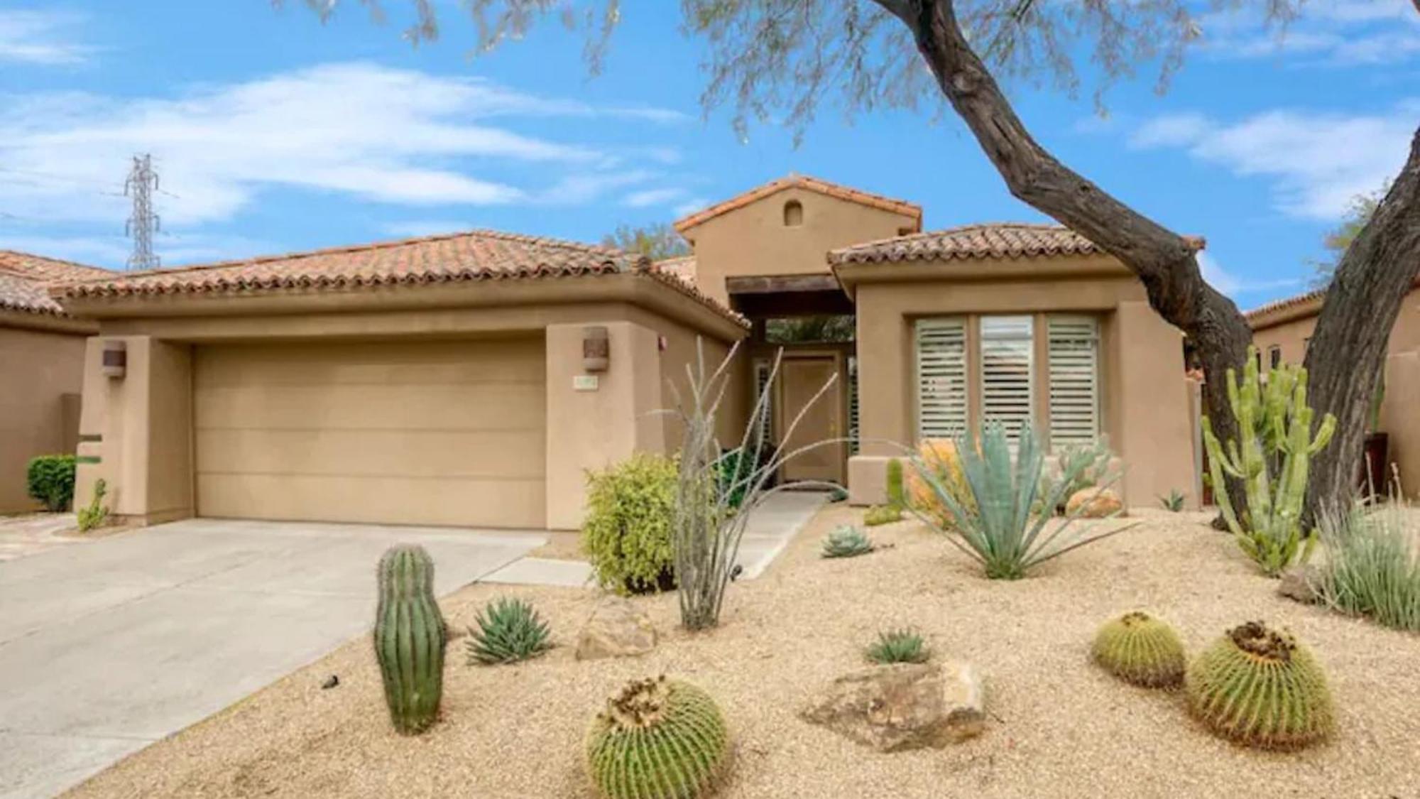 - Grayhawk Luxury Vacation *
