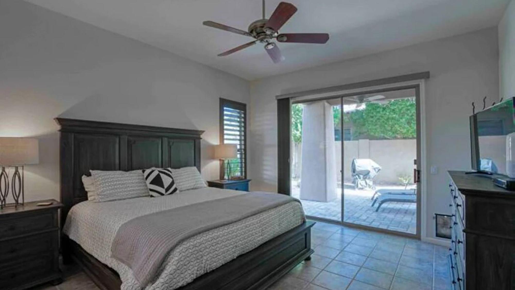 - Grayhawk Luxury Vacation *