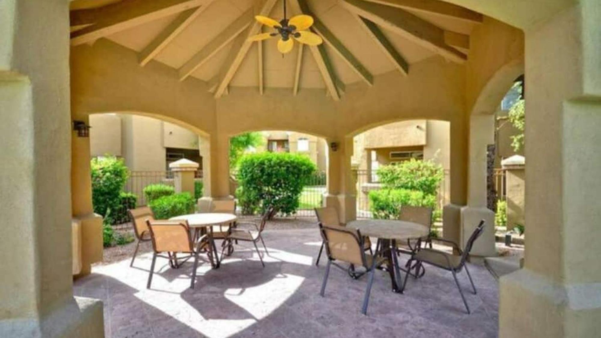 Casa de férias Beautiful 3 Bdrm Wgarage