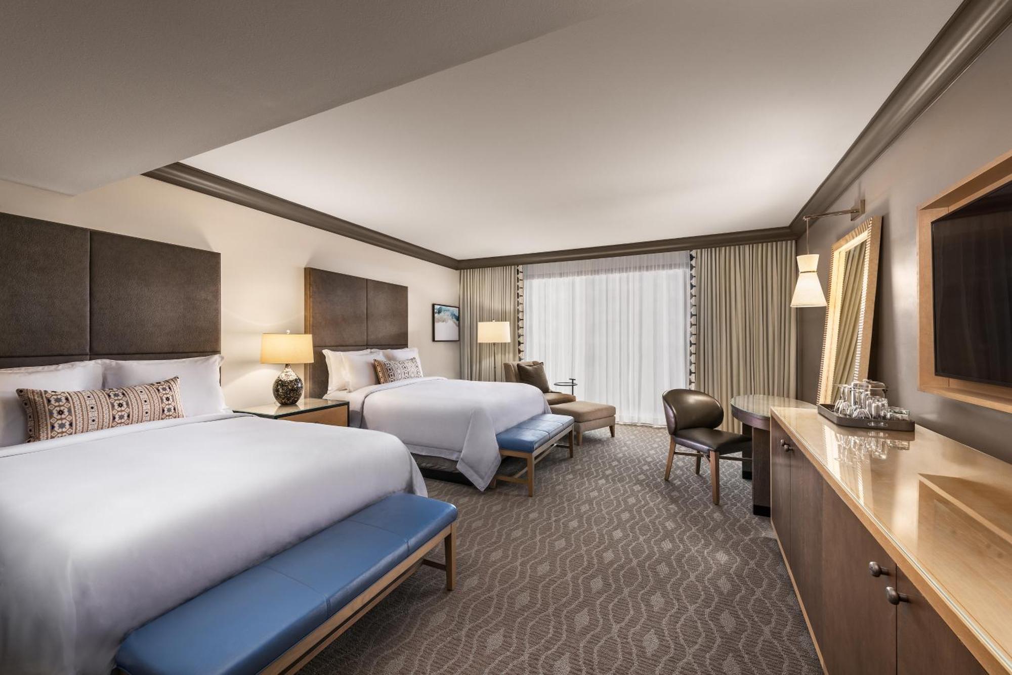 The Phoenician, A Luxury Collection Resort,