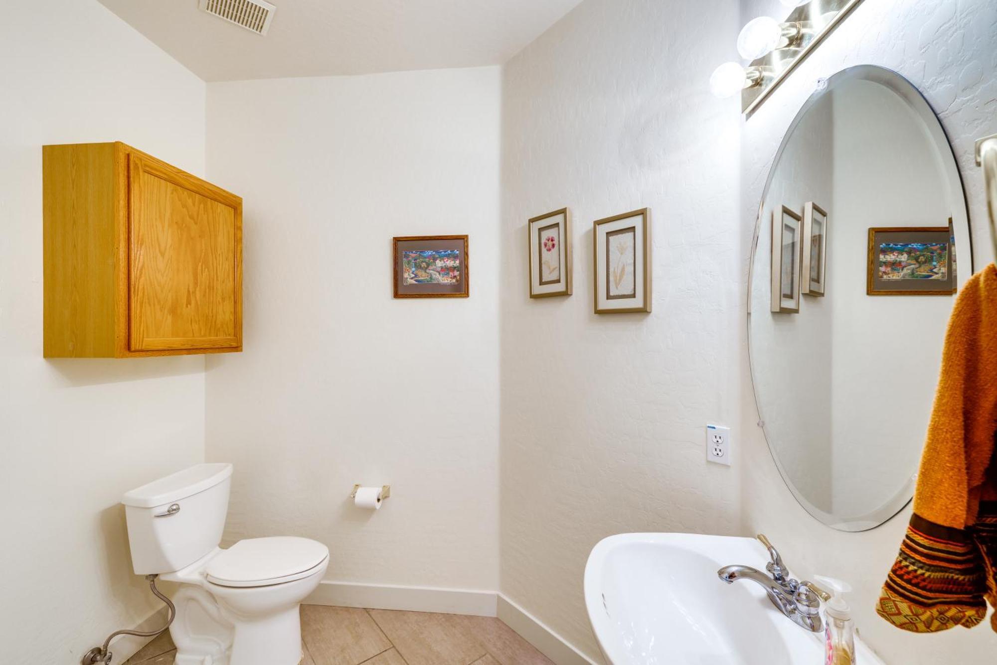 Holiday home Contemporary House About 6 Mi To Pinnacle Peak Park!