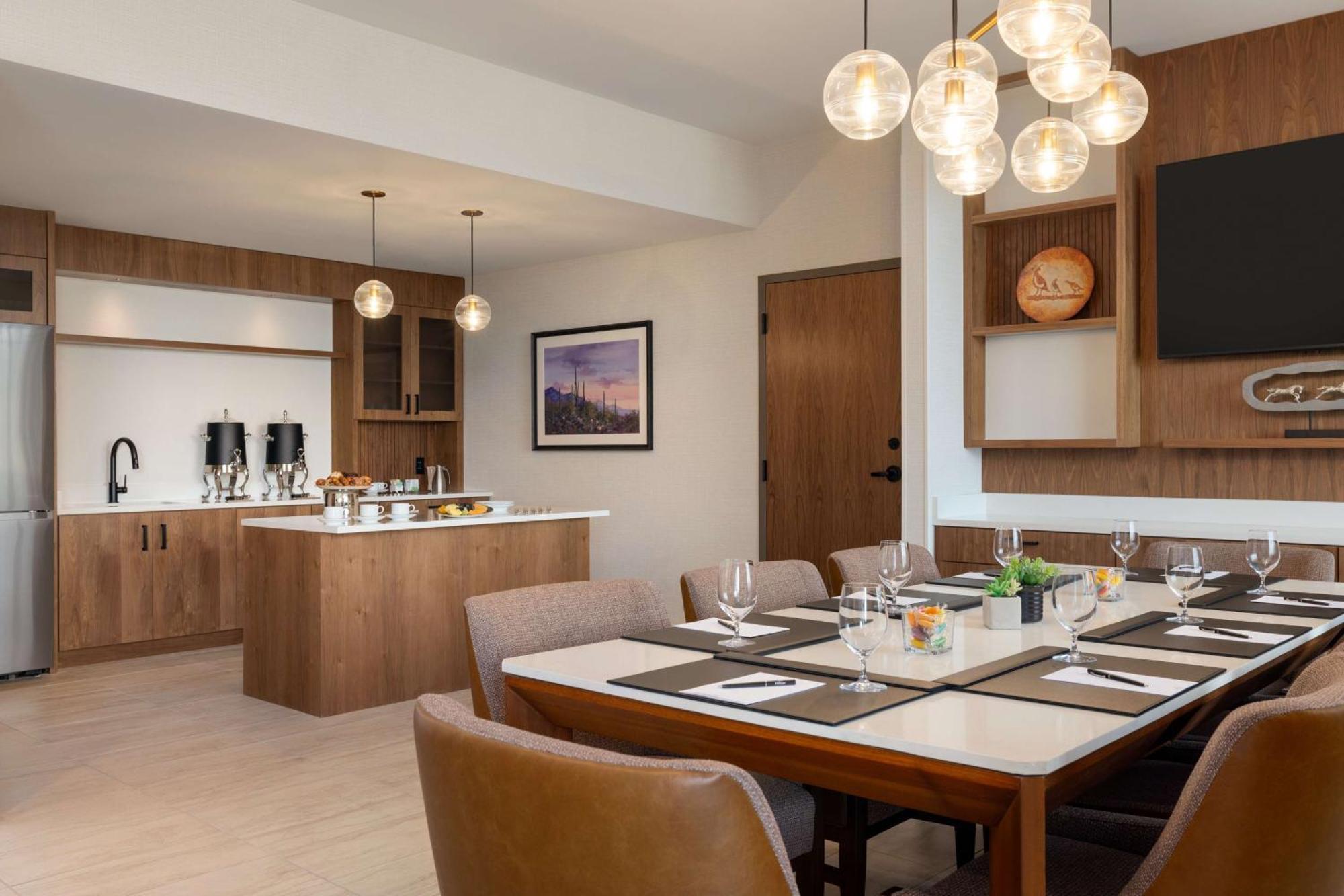 Hilton North At Cavasson 4*