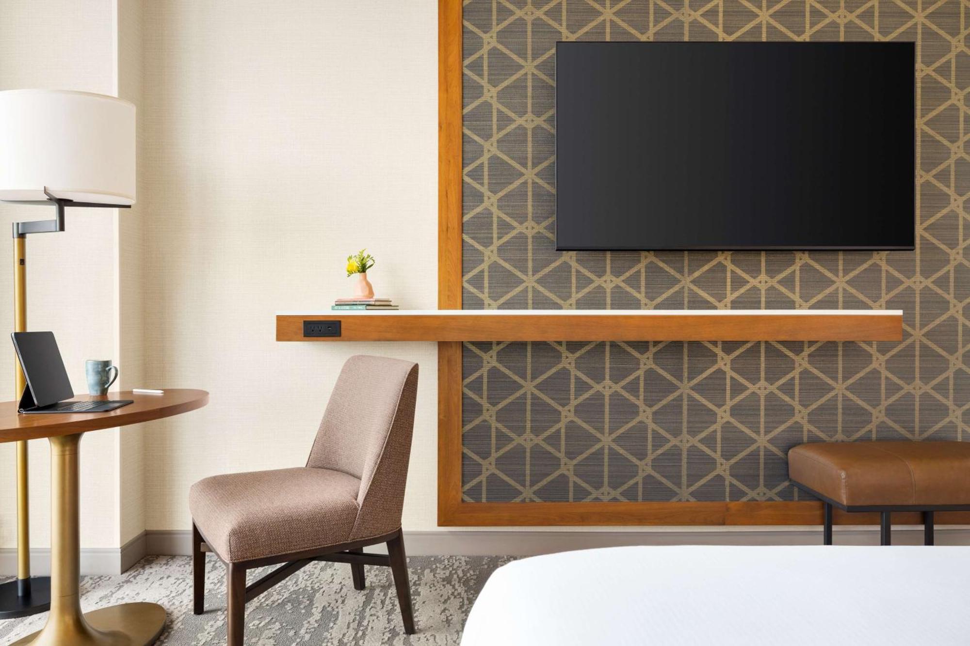 Hotel Hilton North At Cavasson 4*