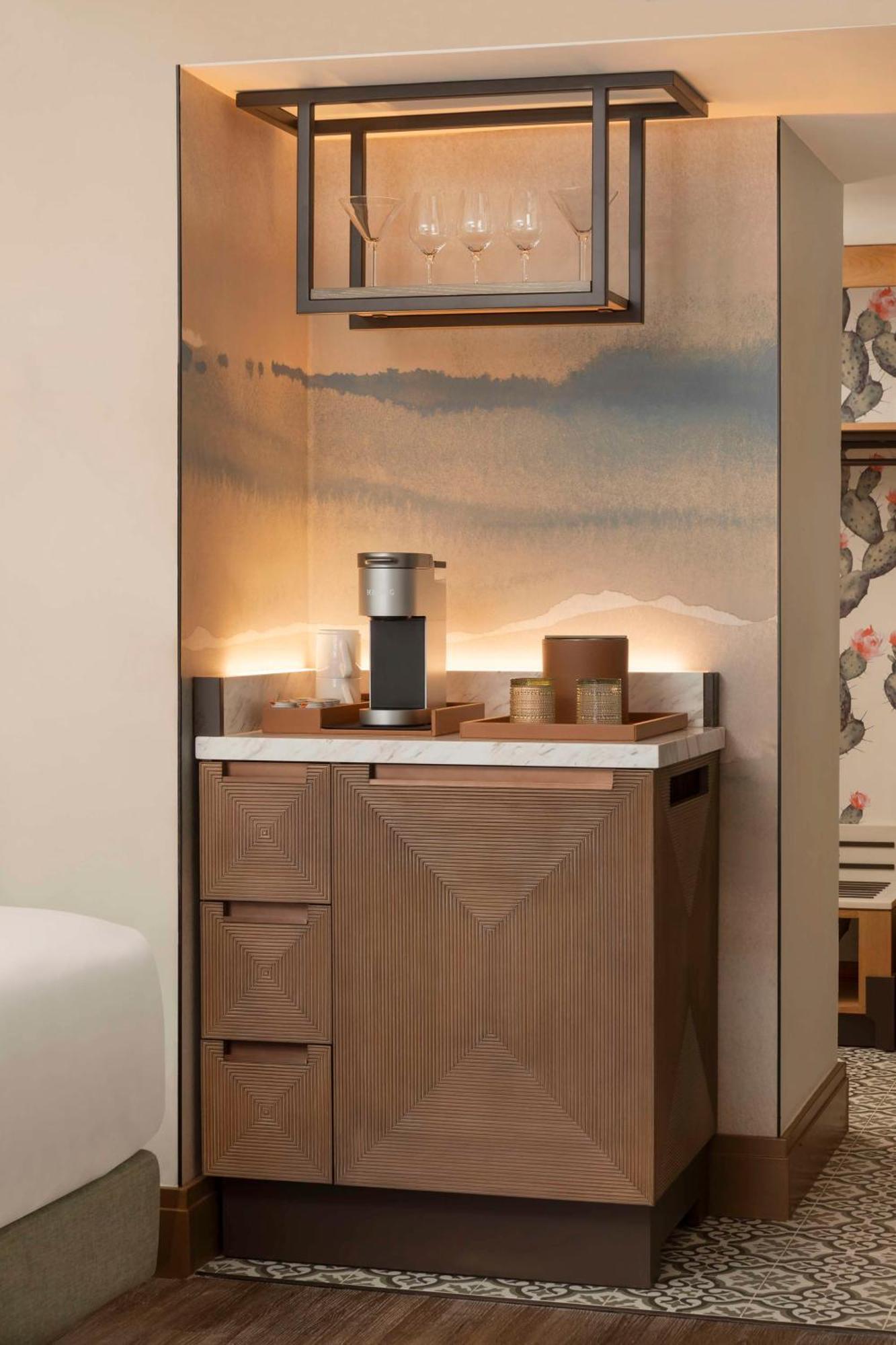 The & Spa, Curio Collection By Hilton Resort 4*