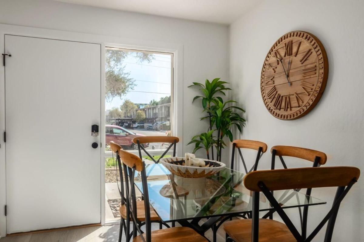 Modern Townhouse-walk 2 Oldtown-4 Heated Pools Holiday home Scottsdale