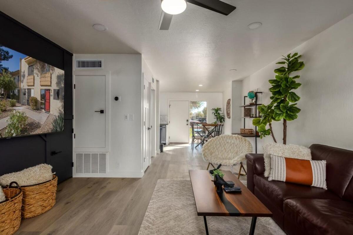 Modern Townhouse-walk 2 Oldtown-4 Heated Pools Holiday home *