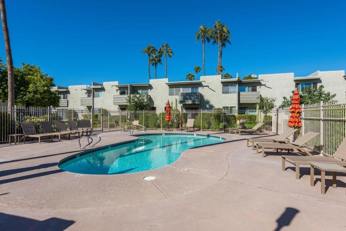 Modern Townhouse-walk 2 Oldtown-4 Heated Pools Holiday home