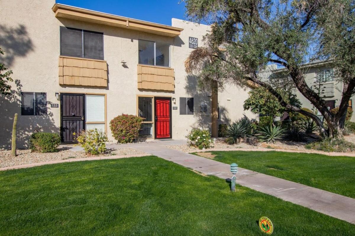 Modern Townhouse-walk 2 Oldtown-4 Heated Pools * Scottsdale