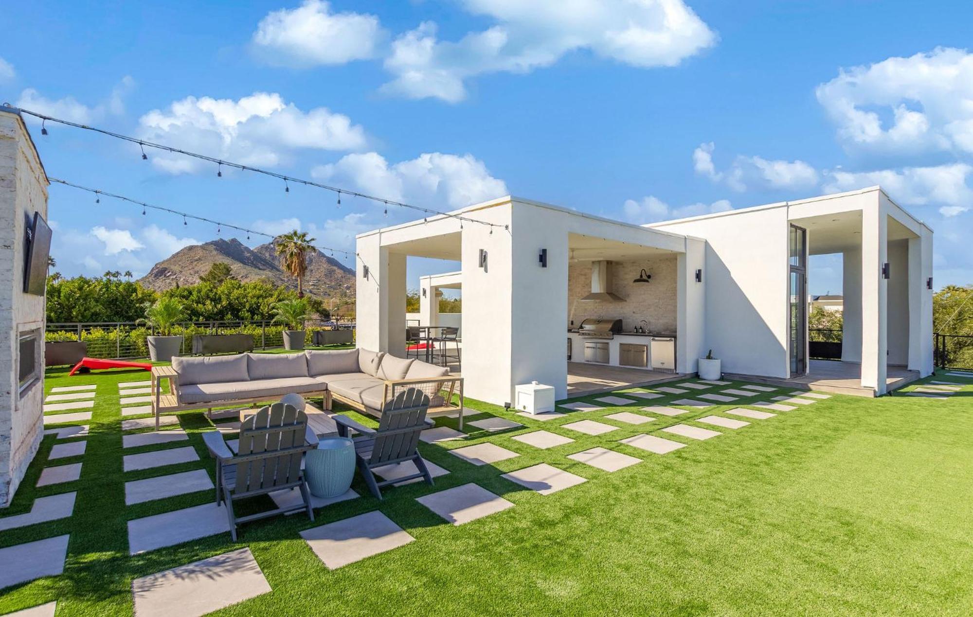 Holiday home Old Town Luxury - Heated Pool, Spa, Rooftop Deck, Sauna, Speakeasy