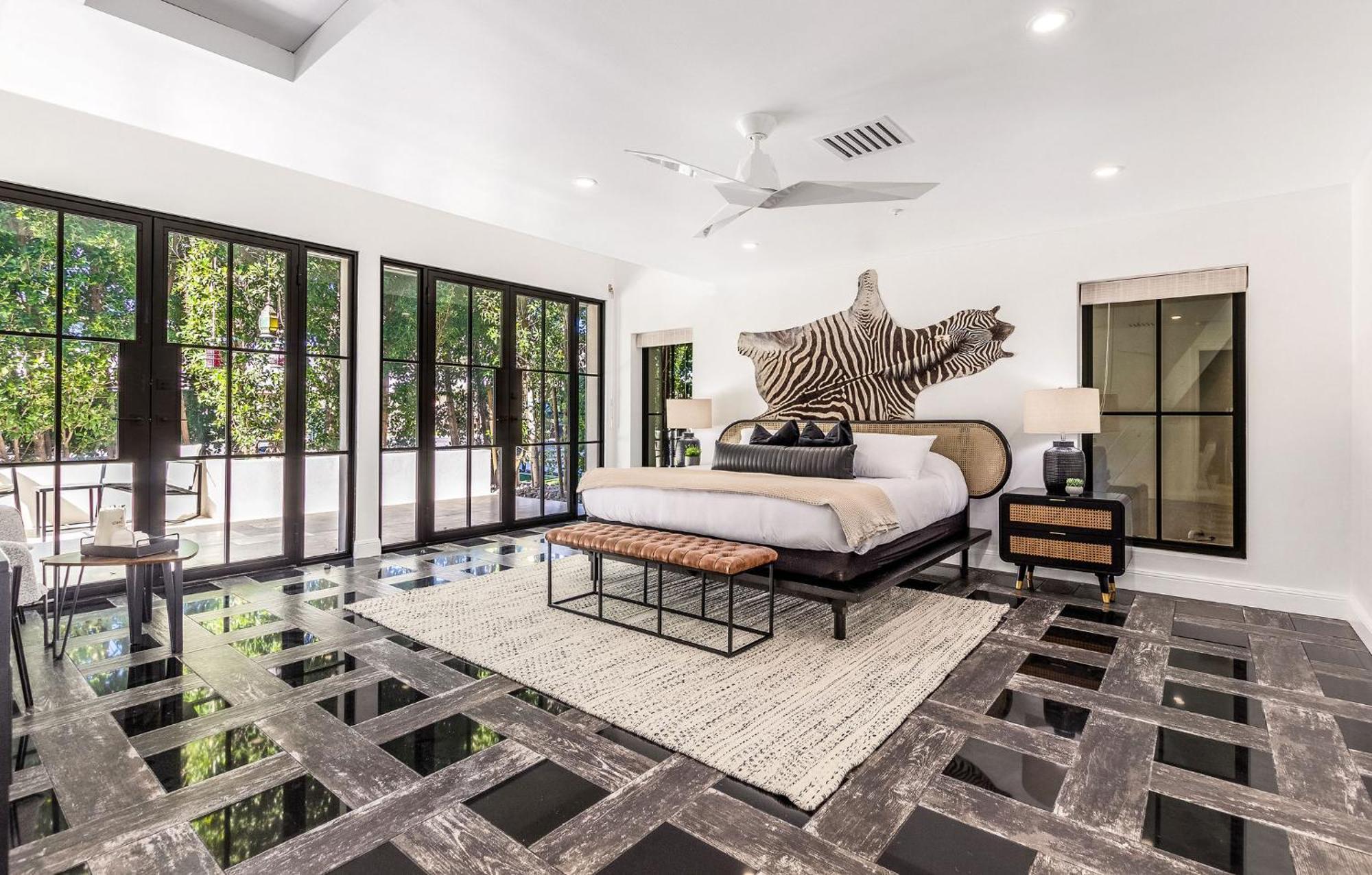 Holiday home Old Town Luxury - Heated Pool, Spa, Rooftop Deck, Sauna, Speakeasy Scottsdale