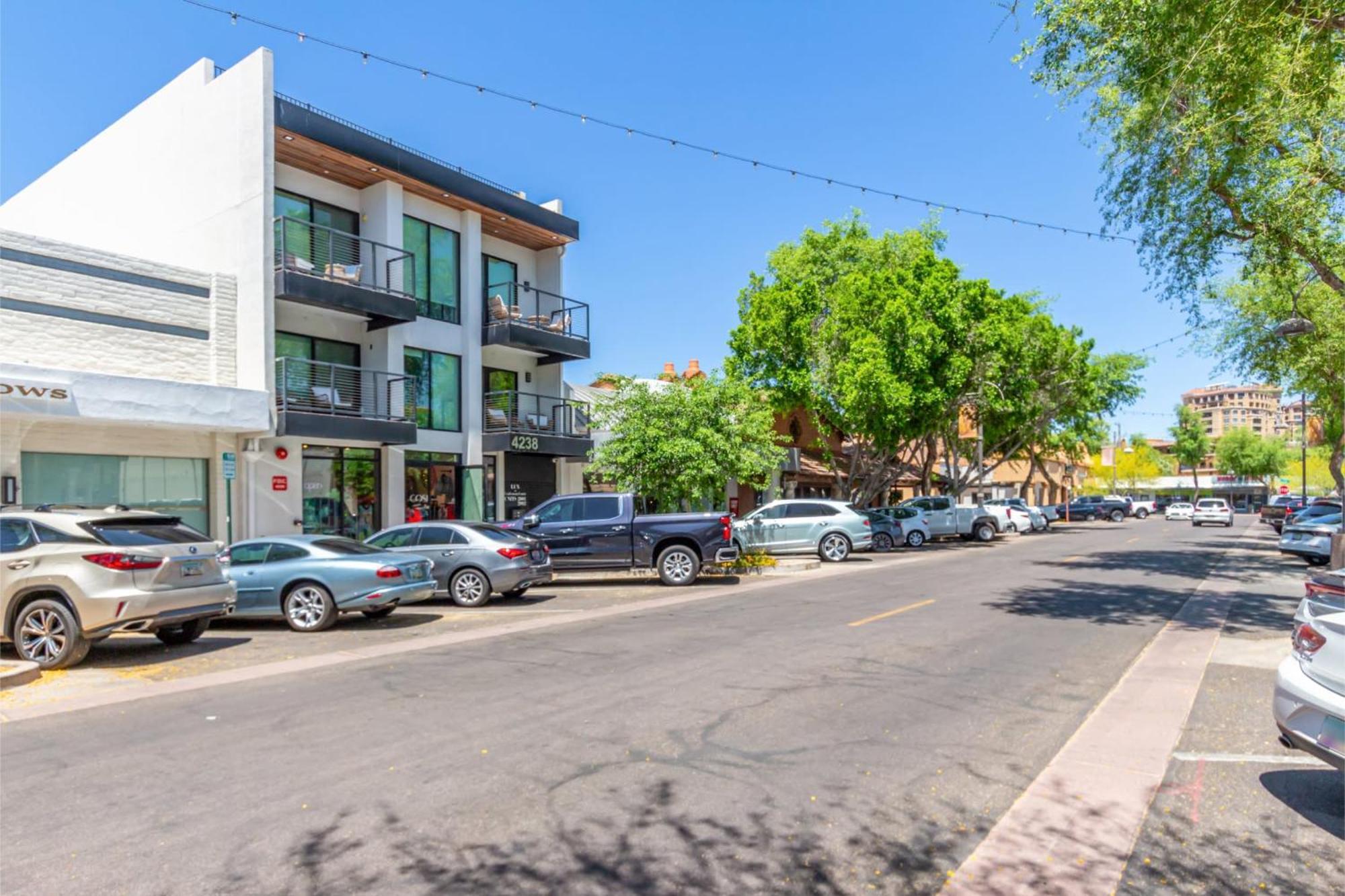 The Lux At Craftsman - Old Town Penthouse 2 *