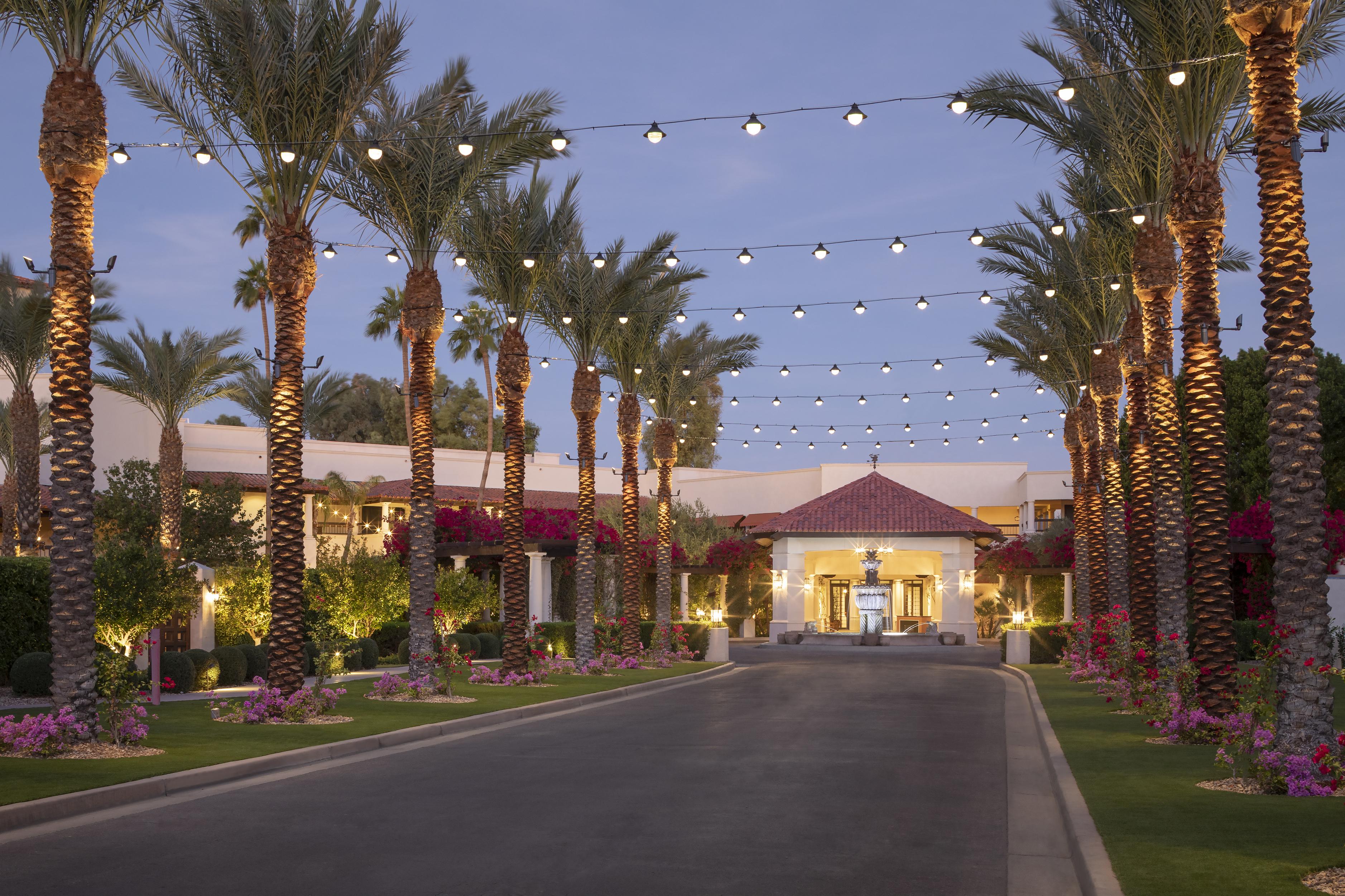 The & Spa, Curio Collection By Hilton