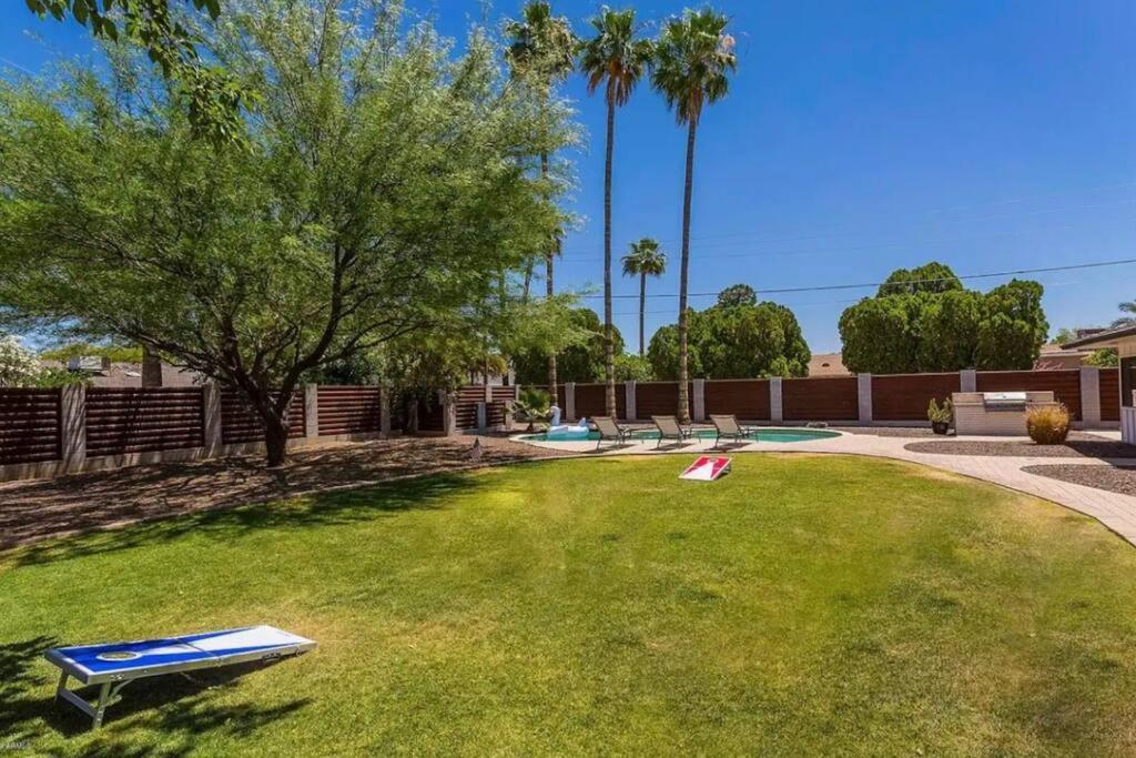 Sunshine On Sells, Pool & Bbq Grill Holiday home *